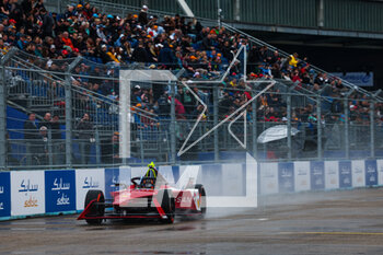 2023-04-23 - 17 NATO Norman (fra), Nissan Formula E Team, Spark-Nissan, Nissan e-4ORCE 04, action during the 2023 Berlin ePrix, 6th meeting of the 2022-23 ABB FIA Formula E World Championship, on the Tempelhof Airport Street Circuit from April 21 to 23, 2023 in Berlin, Germany - AUTO - 2023 FORMULA E BERLIN EPRIX - FORMULA E - MOTORS