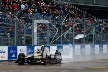 2023-04-23 - 25 VERGNE Jean-Eric (fra), DS Penske Formula E Team, Spark-DS, DS E-Tense FE23, action during the 2023 Berlin ePrix, 6th meeting of the 2022-23 ABB FIA Formula E World Championship, on the Tempelhof Airport Street Circuit from April 21 to 23, 2023 in Berlin, Germany - AUTO - 2023 FORMULA E BERLIN EPRIX - FORMULA E - MOTORS