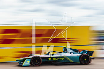 2023-04-24 - 04 TRAMNITZ Tim (ger), Team ABT, Spark-Mahindra, Mahindra M9-Electro, action during the 2023 Rookie Test of the 2022-23 ABB FIA Formula E World Championship, on the Tempelhof Airport Street Circuit on April 24, 2023 in Berlin, Germany - AUTO - 2023 FORMULA E ROOKIE TEST - BERLIN - FORMULA E - MOTORS