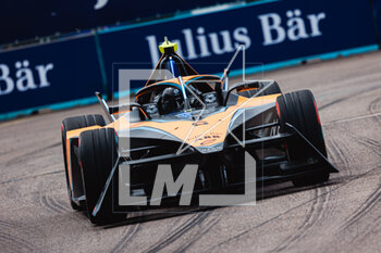 2023-04-24 - 05 BROWNING Luke (gbr), Neom McLaren Formula E Team, Spark-Nissan, Nissan e-4ORCE 04, action during the 2023 Rookie Test of the 2022-23 ABB FIA Formula E World Championship, on the Tempelhof Airport Street Circuit on April 24, 2023 in Berlin, Germany - AUTO - 2023 FORMULA E ROOKIE TEST - BERLIN - FORMULA E - MOTORS