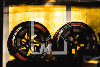 2023-05-06 - hankook, tyre, tire during the 2023 Monaco ePrix, 7th meeting of the 2022-23 ABB FIA Formula E World Championship, on the Circuit de Monaco from May 4 to 6, 2023 in Monaco - AUTO - 2023 FORMULA E MONACO EPRIX - FORMULA E - MOTORS