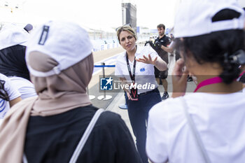 2023-06-02 - Girls on track program at the FIA garage during the 2023 Jakarta ePrix, 8th meeting of the 2022-23 ABB FIA Formula E World Championship, on the Jakarta International e-Prix Circuit from June 2 to 3, 2023 in Jakarta, Indonesia - AUTO - 2023 FORMULA E JAKARTA EPRIX - FORMULA E - MOTORS