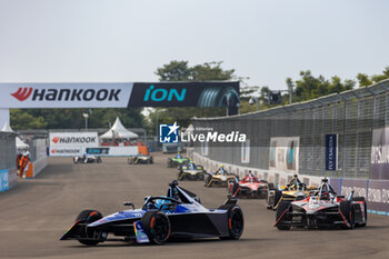2023-06-03 - 07 GUNTHER Maximilian (ger), Maserati MSG Racing, Spark-Venturi, action 94 WEHRLEIN Pascal (ger), TAG HAUER Porsche Formula E Team, Porsche 99X Electric, action Hankook tyres tires during the 2023 Jakarta ePrix, 8th meeting of the 2022-23 ABB FIA Formula E World Championship, on the Jakarta International e-Prix Circuit from June 2 to 3, 2023 in Jakarta, Indonesia - AUTO - 2023 FORMULA E JAKARTA EPRIX - FORMULA E - MOTORS