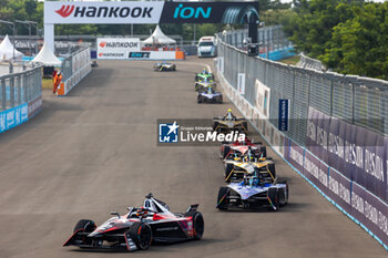 2023-06-03 - 94 WEHRLEIN Pascal (ger), TAG HAUER Porsche Formula E Team, Porsche 99X Electric, action 07 GUNTHER Maximilian (ger), Maserati MSG Racing, Spark-Venturi, action Hankook tyres tires during the 2023 Jakarta ePrix, 8th meeting of the 2022-23 ABB FIA Formula E World Championship, on the Jakarta International e-Prix Circuit from June 2 to 3, 2023 in Jakarta, Indonesia - AUTO - 2023 FORMULA E JAKARTA EPRIX - FORMULA E - MOTORS