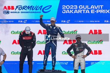 2023-06-04 - GUNTHER Maximilian (ger), Maserati MSG Racing, Spark-Venturi, DENNIS Jake (gbr), Avalanche Andretti Formula E, Spark-Porsche, Porsche 99X Electric, EVANS Mitch (nzl), Jaguar TCS Racing, Spark-Jaguar, Jaguar I - Time 6, portrait podium during the 2023 Jakarta ePrix, 8th meeting of the 2022-23 ABB FIA Formula E World Championship, on the Jakarta International e-Prix Circuit from June 2 to 3, 2023 in Jakarta, Indonesia - AUTO - 2023 FORMULA E JAKARTA EPRIX - FORMULA E - MOTORS