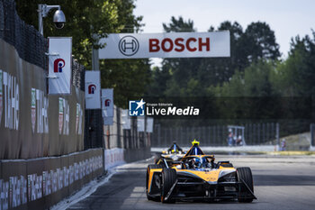 2023-06-23 - 05 HUGHES Jake (gbr), Neom McLaren Formula E Team, Spark-Nissan, Nissan e-4ORCE 04, action during the 2023 Southwire Portland ePrix, 9th meeting of the 2022-23 ABB FIA Formula E World Championship, on the Portland International Raceway from June 22 to 24, 2023 in Portland, United States of America - AUTO - 2023 FORMULA E PORTLAND EPRIX - FORMULA E - MOTORS