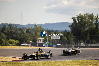 2023-06-24 - 01 VANDOORNE Stoffel (bel), DS Penske Formula E Team, Spark-DS, DS E-Tense FE23, action 25 VERGNE Jean-Eric (fra), DS Penske Formula E Team, Spark-DS, DS E-Tense FE23, action during the 2023 Southwire Portland ePrix, 9th meeting of the 2022-23 ABB FIA Formula E World Championship, on the Portland International Raceway from June 22 to 24, 2023 in Portland, United States of America - AUTO - 2023 FORMULA E PORTLAND EPRIX - FORMULA E - MOTORS