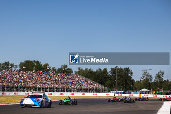 2023-06-25 - Safety car and 37 CASSIDY Nick (nzl), Envision Racing, Spark-Jaguar, Jaguar I - Time 6, action during the 2023 Southwire Portland ePrix, 9th meeting of the 2022-23 ABB FIA Formula E World Championship, on the Portland International Raceway from June 22 to 24, 2023 in Portland, United States of America - AUTO - 2023 FORMULA E PORTLAND EPRIX - FORMULA E - MOTORS