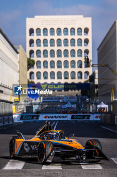 2023-07-15 - 58 RAST René (ger), Neom McLaren Formula E Team, Spark-Nissan, Nissan e-4ORCE 04, action during the 2023 Hankook Rome ePrix, 10th meeting of the 2022-23 ABB FIA Formula E World Championship, on the Circuit Cittadino dell’EUR from July 14 to 16, 2023 in Rome, Italy - AUTO - 2023 FORMULA E ROME EPRIX - FORMULA E - MOTORS