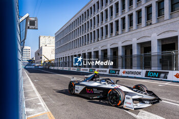 2023-07-15 - 10 BIRD Sam (gbr), Jaguar TCS Racing, Spark-Jaguar, Jaguar I - Time 6, action during the 2023 Hankook Rome ePrix, 10th meeting of the 2022-23 ABB FIA Formula E World Championship, on the Circuit Cittadino dell’EUR from July 14 to 16, 2023 in Rome, Italy - AUTO - 2023 FORMULA E ROME EPRIX - FORMULA E - MOTORS