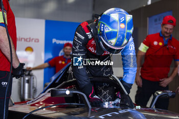 2023-07-15 - DI GRASSI Lucas (bra), Mahindra Racing, Spark-Mahindra, Mahindra M9-Electro, portrait during the 2023 Hankook Rome ePrix, 10th meeting of the 2022-23 ABB FIA Formula E World Championship, on the Circuit Cittadino dell’EUR from July 14 to 16, 2023 in Rome, Italy - AUTO - 2023 FORMULA E ROME EPRIX - FORMULA E - MOTORS