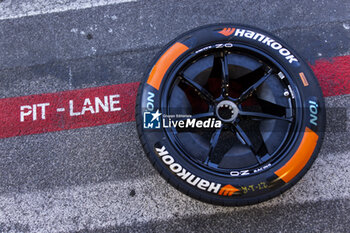 2023-07-15 - Hankook, tyre during the 2023 Hankook Rome ePrix, 10th meeting of the 2022-23 ABB FIA Formula E World Championship, on the Circuit Cittadino dell’EUR from July 14 to 16, 2023 in Rome, Italy - AUTO - 2023 FORMULA E ROME EPRIX - FORMULA E - MOTORS