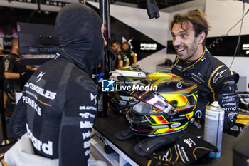 2023-07-15 - VERGNE Jean-Eric (fra), DS Penske Formula E Team, Spark-DS, DS E-Tense FE23, portrait during the 2023 Hankook Rome ePrix, 10th meeting of the 2022-23 ABB FIA Formula E World Championship, on the Circuit Cittadino dell’EUR from July 14 to 16, 2023 in Rome, Italy - AUTO - 2023 FORMULA E ROME EPRIX - FORMULA E - MOTORS