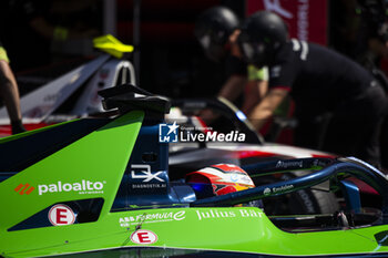 2023-07-15 - BUEMI Sébastien (swi), Envision Racing, Spark-Jaguar, Jaguar I - Time 6, portrait during the 2023 Hankook Rome ePrix, 10th meeting of the 2022-23 ABB FIA Formula E World Championship, on the Circuit Cittadino dell’EUR from July 14 to 16, 2023 in Rome, Italy - AUTO - 2023 FORMULA E ROME EPRIX - FORMULA E - MOTORS