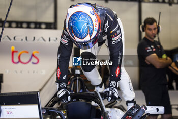 2023-07-15 - EVANS Mitch (nzl), Jaguar TCS Racing, Spark-Jaguar, Jaguar I - Time 6, portrait during the 2023 Hankook Rome ePrix, 10th meeting of the 2022-23 ABB FIA Formula E World Championship, on the Circuit Cittadino dell’EUR from July 14 to 16, 2023 in Rome, Italy - AUTO - 2023 FORMULA E ROME EPRIX - FORMULA E - MOTORS