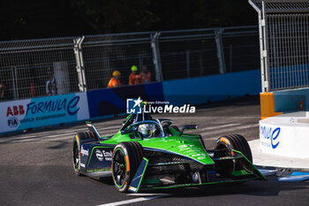 2023-07-15 - 37 CASSIDY Nick (nzl), Envision Racing, Spark-Jaguar, Jaguar I - Time 6, action during the 2023 Hankook Rome ePrix, 10th meeting of the 2022-23 ABB FIA Formula E World Championship, on the Circuit Cittadino dell’EUR from July 14 to 16, 2023 in Rome, Italy - AUTO - 2023 FORMULA E ROME EPRIX - FORMULA E - MOTORS