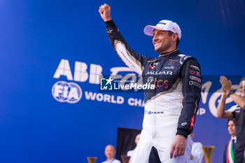 2023-07-15 - EVANS Mitch (nzl), Jaguar TCS Racing, Spark-Jaguar, Jaguar I - Time 6, portrait during the 2023 Hankook Rome ePrix, 10th meeting of the 2022-23 ABB FIA Formula E World Championship, on the Circuit Cittadino dell’EUR from July 14 to 16, 2023 in Rome, Italy - AUTO - 2023 FORMULA E ROME EPRIX - FORMULA E - MOTORS