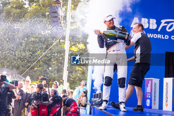 2023-07-15 - EVANS Mitch (nzl), Jaguar TCS Racing, Spark-Jaguar, Jaguar I - Time 6, portrait during the 2023 Hankook Rome ePrix, 10th meeting of the 2022-23 ABB FIA Formula E World Championship, on the Circuit Cittadino dell’EUR from July 14 to 16, 2023 in Rome, Italy - AUTO - 2023 FORMULA E ROME EPRIX - FORMULA E - MOTORS