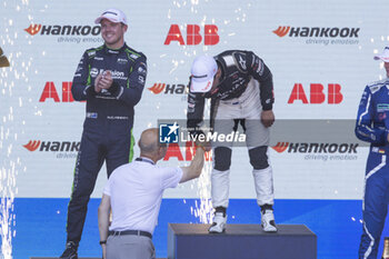 2023-07-15 - Mr Sanghoon Lee, President & COO, Hankook Tire Europe at the podium ceremony, EVANS Mitch (nzl), Jaguar TCS Racing, Spark-Jaguar, Jaguar I - Time 6, portrait during the 2023 Hankook Rome ePrix, 10th meeting of the 2022-23 ABB FIA Formula E World Championship, on the Circuit Cittadino dell’EUR from July 14 to 16, 2023 in Rome, Italy - AUTO - 2023 FORMULA E ROME EPRIX - FORMULA E - MOTORS