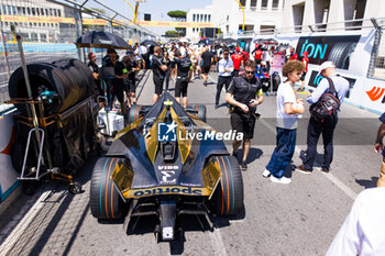 2023-07-15 - 25 VERGNE Jean-Eric (fra), DS Penske Formula E Team, Spark-DS, DS E-Tense FE23, ambiance during the 2023 Hankook Rome ePrix, 10th meeting of the 2022-23 ABB FIA Formula E World Championship, on the Circuit Cittadino dell’EUR from July 14 to 16, 2023 in Rome, Italy - AUTO - 2023 FORMULA E ROME EPRIX - FORMULA E - MOTORS