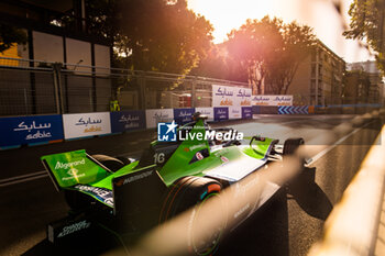 2023-07-16 - 16 BUEMI Sébastien (swi), Envision Racing, Spark-Jaguar, Jaguar I - Time 6, action during the 2023 Hankook Rome ePrix, 10th meeting of the 2022-23 ABB FIA Formula E World Championship, on the Circuit Cittadino dell’EUR from July 14 to 16, 2023 in Rome, Italy - AUTO - 2023 FORMULA E ROME EPRIX - FORMULA E - MOTORS