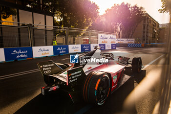 2023-07-16 - 94 WEHRLEIN Pascal (ger), TAG HAUER Porsche Formula E Team, Porsche 99X Electric, action during the 2023 Hankook Rome ePrix, 10th meeting of the 2022-23 ABB FIA Formula E World Championship, on the Circuit Cittadino dell’EUR from July 14 to 16, 2023 in Rome, Italy - AUTO - 2023 FORMULA E ROME EPRIX - FORMULA E - MOTORS