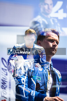 2023-07-16 - GUNTHER Maximilian (ger), Maserati MSG Racing, Spark-Venturi, portrait pitlane during the 2023 Hankook Rome ePrix, 10th meeting of the 2022-23 ABB FIA Formula E World Championship, on the Circuit Cittadino dell’EUR from July 14 to 16, 2023 in Rome, Italy - AUTO - 2023 FORMULA E ROME EPRIX - FORMULA E - MOTORS