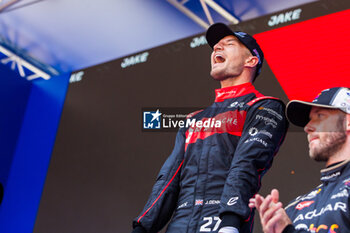 2023-07-16 - DENNIS Jake (gbr), Avalanche Andretti Formula E, Spark-Porsche, Porsche 99X Electric, portrait during the 2023 Hankook Rome ePrix, 10th meeting of the 2022-23 ABB FIA Formula E World Championship, on the Circuit Cittadino dell’EUR from July 14 to 16, 2023 in Rome, Italy - AUTO - 2023 FORMULA E ROME EPRIX - FORMULA E - MOTORS