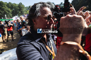 2023-07-16 - ANDRETTI Michael (usa), team Owner of Andretti Motorsport, portrait at the podium during the 2023 Hankook Rome ePrix, 10th meeting of the 2022-23 ABB FIA Formula E World Championship, on the Circuit Cittadino dell’EUR from July 14 to 16, 2023 in Rome, Italy - AUTO - 2023 FORMULA E ROME EPRIX - FORMULA E - MOTORS