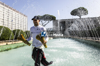 2023-07-16 - DENNIS Jake (gbr), Avalanche Andretti Formula E, Spark-Porsche, Porsche 99X Electric, portrait celebrating his win during the 2023 Hankook Rome ePrix, 10th meeting of the 2022-23 ABB FIA Formula E World Championship, on the Circuit Cittadino dell’EUR from July 14 to 16, 2023 in Rome, Italy - AUTO - 2023 FORMULA E ROME EPRIX - FORMULA E - MOTORS