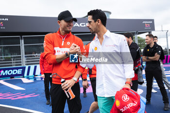 2023-07-28 - DENNIS Jake (gbr), Avalanche Andretti Formula E, Spark-Porsche, Porsche 99X Electric, portrait DI GRASSI Lucas (bra), Mahindra Racing, Spark-Mahindra, Mahindra M9-Electro, portrait during the 2023 Hankook London ePrix, 12th meeting of the 2022-23 ABB FIA Formula E World Championship, on the ExCeL London from July 29 to 30, 2023 in London, United Kingdom - AUTO - 2023 FORMULA E HANKOOK LONDON EPRIX - FORMULA E - MOTORS