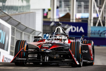 2023-07-28 - 94 WEHRLEIN Pascal (ger), TAG HAUER Porsche Formula E Team, Porsche 99X Electric, action during the 2023 Hankook London ePrix, 12th meeting of the 2022-23 ABB FIA Formula E World Championship, on the ExCeL London from July 29 to 30, 2023 in London, United Kingdom - AUTO - 2023 FORMULA E HANKOOK LONDON EPRIX - FORMULA E - MOTORS