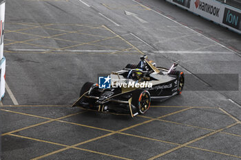 2023-07-28 - 01 VANDOORNE Stoffel (bel), DS Penske Formula E Team, Spark-DS, DS E-Tense FE23, action during the 2023 Hankook London ePrix, 12th meeting of the 2022-23 ABB FIA Formula E World Championship, on the ExCeL London from July 29 to 30, 2023 in London, United Kingdom - AUTO - 2023 FORMULA E HANKOOK LONDON EPRIX - FORMULA E - MOTORS