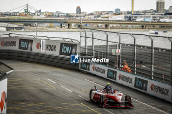 2023-07-28 - 17 NATO Norman (fra), Nissan Formula E Team, Spark-Nissan, Nissan e-4ORCE 04, action during the 2023 Hankook London ePrix, 12th meeting of the 2022-23 ABB FIA Formula E World Championship, on the ExCeL London from July 29 to 30, 2023 in London, United Kingdom - AUTO - 2023 FORMULA E HANKOOK LONDON EPRIX - FORMULA E - MOTORS