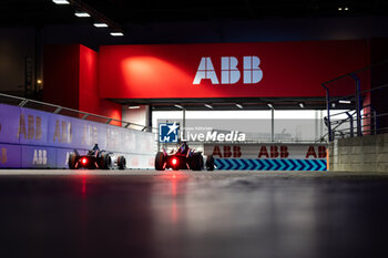 2023-07-28 - Branding ABB during the 2023 Hankook London ePrix, 12th meeting of the 2022-23 ABB FIA Formula E World Championship, on the ExCeL London from July 29 to 30, 2023 in London, United Kingdom - AUTO - 2023 FORMULA E HANKOOK LONDON EPRIX - FORMULA E - MOTORS