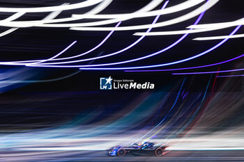 2023-07-29 - 48 MORTARA Edoardo (swi), Maserati MSG Racing, Spark-Venturi, action during the 2023 Hankook London ePrix, 12th meeting of the 2022-23 ABB FIA Formula E World Championship, on the ExCeL London from July 29 to 30, 2023 in London, United Kingdom - AUTO - 2023 FORMULA E HANKOOK LONDON EPRIX - FORMULA E - MOTORS