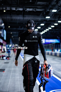 2023-07-29 - DENNIS Jake (gbr), Avalanche Andretti Formula E, Spark-Porsche, Porsche 99X Electric, portrait during the 2023 Hankook London ePrix, 12th meeting of the 2022-23 ABB FIA Formula E World Championship, on the ExCeL London from July 29 to 30, 2023 in London, United Kingdom - AUTO - 2023 FORMULA E HANKOOK LONDON EPRIX - FORMULA E - MOTORS