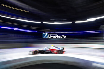 2023-07-29 - 13 DA COSTA Antonio Felix (prt), TAG HAUER Porsche Formula E Team, Porsche 99X Electric, action during the 2023 Hankook London ePrix, 12th meeting of the 2022-23 ABB FIA Formula E World Championship, on the ExCeL London from July 29 to 30, 2023 in London, United Kingdom - AUTO - 2023 FORMULA E HANKOOK LONDON EPRIX - FORMULA E - MOTORS