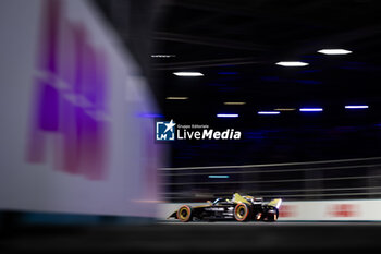 2023-07-29 - 01 VANDOORNE Stoffel (bel), DS Penske Formula E Team, Spark-DS, DS E-Tense FE23, action during the 2023 Hankook London ePrix, 12th meeting of the 2022-23 ABB FIA Formula E World Championship, on the ExCeL London from July 29 to 30, 2023 in London, United Kingdom - AUTO - 2023 FORMULA E HANKOOK LONDON EPRIX - FORMULA E - MOTORS