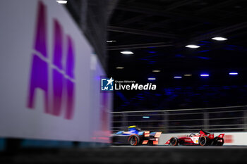 2023-07-29 - 23 FENESTRAZ Sacha (fra), Nissan Formula E Team, Spark-Nissan, Nissan e-4ORCE 04, action during the 2023 Hankook London ePrix, 12th meeting of the 2022-23 ABB FIA Formula E World Championship, on the ExCeL London from July 29 to 30, 2023 in London, United Kingdom - AUTO - 2023 FORMULA E HANKOOK LONDON EPRIX - FORMULA E - MOTORS