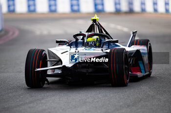 2023-07-29 - 03 SETTE Camara (bra), NIO 333 Formula E Team, Spark-NIO, NIO 333 ER9, action during the 2023 Hankook London ePrix, 12th meeting of the 2022-23 ABB FIA Formula E World Championship, on the ExCeL London from July 29 to 30, 2023 in London, United Kingdom - AUTO - 2023 FORMULA E HANKOOK LONDON EPRIX - FORMULA E - MOTORS