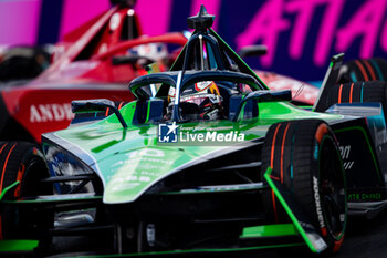 2023-07-29 - 16 BUEMI Sébastien (swi), Envision Racing, Spark-Jaguar, Jaguar I - Time 6, action during the 2023 Hankook London ePrix, 12th meeting of the 2022-23 ABB FIA Formula E World Championship, on the ExCeL London from July 29 to 30, 2023 in London, United Kingdom - AUTO - 2023 FORMULA E HANKOOK LONDON EPRIX - FORMULA E - MOTORS