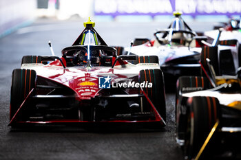 2023-07-29 - 17 NATO Norman (fra), Nissan Formula E Team, Spark-Nissan, Nissan e-4ORCE 04, action during the 2023 Hankook London ePrix, 12th meeting of the 2022-23 ABB FIA Formula E World Championship, on the ExCeL London from July 29 to 30, 2023 in London, United Kingdom - AUTO - 2023 FORMULA E HANKOOK LONDON EPRIX - FORMULA E - MOTORS