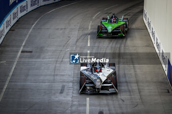 2023-07-29 - 09 EVANS Mitch (nzl), Jaguar TCS Racing, Spark-Jaguar, Jaguar I - Time 6, action during the 2023 Hankook London ePrix, 12th meeting of the 2022-23 ABB FIA Formula E World Championship, on the ExCeL London from July 29 to 30, 2023 in London, United Kingdom - AUTO - 2023 FORMULA E HANKOOK LONDON EPRIX - FORMULA E - MOTORS