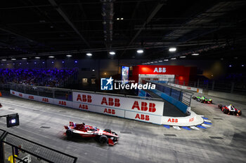 2023-07-29 - 27 DENNIS Jake (gbr), Avalanche Andretti Formula E, Spark-Porsche, Porsche 99X Electric, action during the 2023 Hankook London ePrix, 12th meeting of the 2022-23 ABB FIA Formula E World Championship, on the ExCeL London from July 29 to 30, 2023 in London, United Kingdom - AUTO - 2023 FORMULA E HANKOOK LONDON EPRIX - FORMULA E - MOTORS