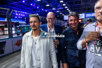 2023-07-29 - Orlando Bloom, actor, portrait on the starting grid, grille de depart, during the 2023 Hankook London ePrix, 12th meeting of the 2022-23 ABB FIA Formula E World Championship, on the ExCeL London from July 29 to 30, 2023 in London, United Kingdom - AUTO - 2023 FORMULA E HANKOOK LONDON EPRIX - FORMULA E - MOTORS