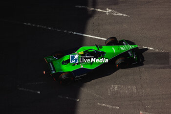 2023-07-29 - 37 CASSIDY Nick (nzl), Envision Racing, Spark-Jaguar, Jaguar I - Time 6, action during the 2023 Hankook London ePrix, 12th meeting of the 2022-23 ABB FIA Formula E World Championship, on the ExCeL London from July 29 to 30, 2023 in London, United Kingdom - AUTO - 2023 FORMULA E HANKOOK LONDON EPRIX - FORMULA E - MOTORS