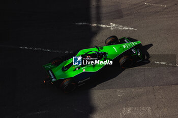 2023-07-29 - 16 BUEMI Sébastien (swi), Envision Racing, Spark-Jaguar, Jaguar I - Time 6, action during the 2023 Hankook London ePrix, 12th meeting of the 2022-23 ABB FIA Formula E World Championship, on the ExCeL London from July 29 to 30, 2023 in London, United Kingdom - AUTO - 2023 FORMULA E HANKOOK LONDON EPRIX - FORMULA E - MOTORS