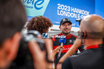 2023-07-30 - DENNIS Jake (gbr), Avalanche Andretti Formula E, Spark-Porsche, Porsche 99X Electric, portrait during the 2023 Hankook London ePrix, 12th meeting of the 2022-23 ABB FIA Formula E World Championship, on the ExCeL London from July 29 to 30, 2023 in London, United Kingdom - AUTO - 2023 FORMULA E HANKOOK LONDON EPRIX - FORMULA E - MOTORS
