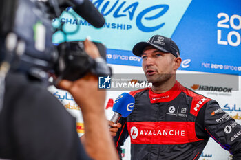 2023-07-30 - DENNIS Jake (gbr), Avalanche Andretti Formula E, Spark-Porsche, Porsche 99X Electric, portrait during the 2023 Hankook London ePrix, 12th meeting of the 2022-23 ABB FIA Formula E World Championship, on the ExCeL London from July 29 to 30, 2023 in London, United Kingdom - AUTO - 2023 FORMULA E HANKOOK LONDON EPRIX - FORMULA E - MOTORS